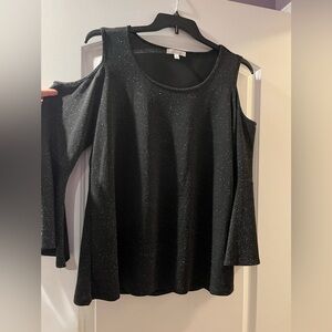 🚨3 for $15🚨 SPENSE sparkly cold shoulder bell sleeve top